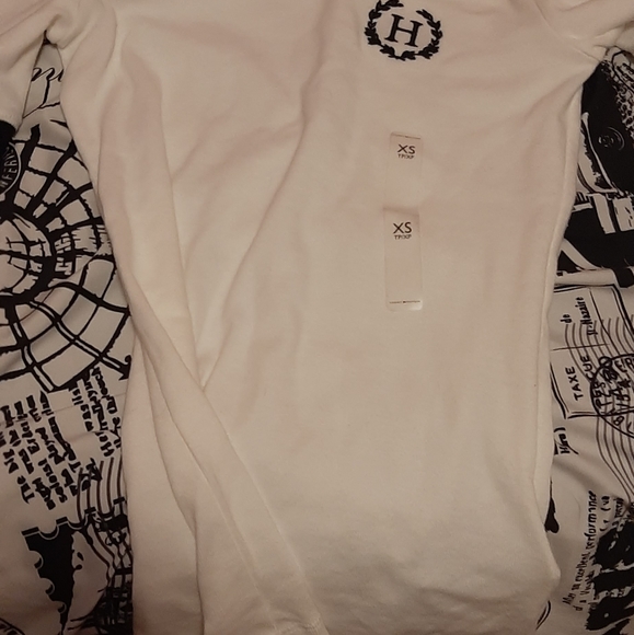 Two Hollister tops - Picture 2 of 3